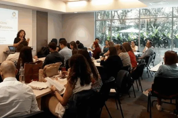 Lyda Ardila, conferencista para eventos corporativos sobre Bienestar Financiero