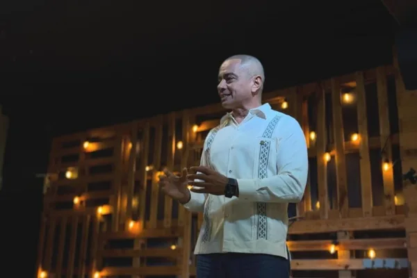 Julián Aguilar Estrada, conferencista para eventos corporativos sobre Liderazgo Consciente