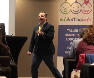 Javier Navarro, conferencista para eventos corporativos sobre Liderazgo Estratégico